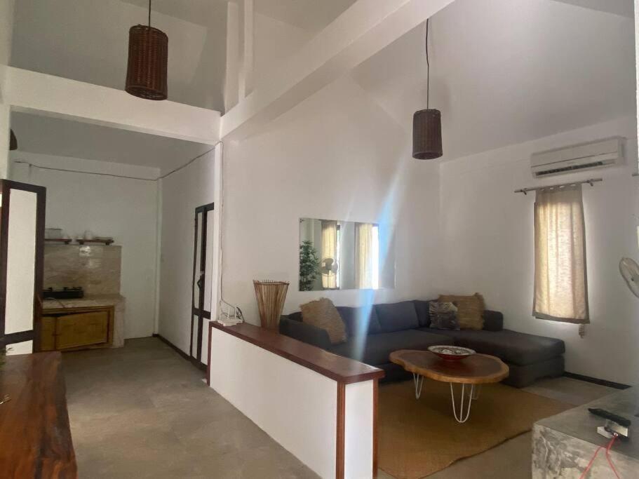 Bamboo Villa Тау Экстерьер фото
